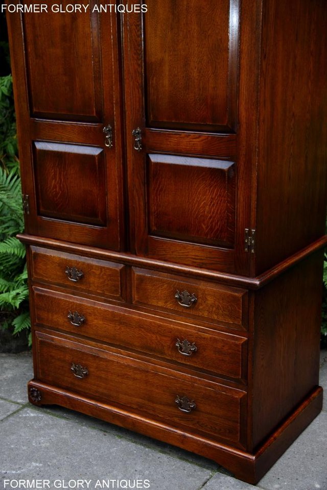 Image 31 of TITCHMARSH GOODWIN ROYAL OAK WARDROBE CHEST OF DRAWERS STAND