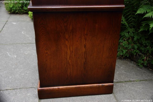 Image 37 of TITCHMARSH GOODWIN ROYAL OAK WARDROBE CHEST OF DRAWERS STAND