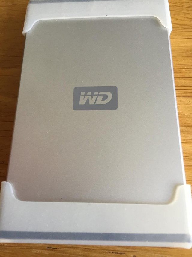 Preview of the first image of USB driven WD portable hard drive.