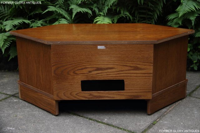 Image 9 of OLD CHARM STYLE OAK CORNER TV HI FI DVD CABINET TABLE STAND
