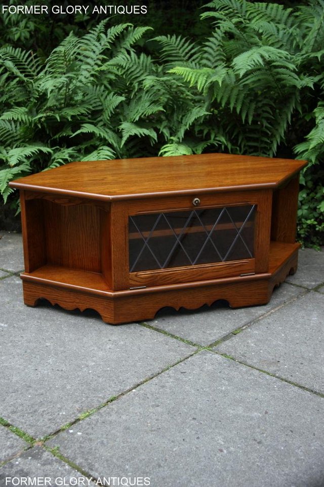 Image 41 of OLD CHARM STYLE OAK CORNER TV HI FI DVD CABINET TABLE STAND