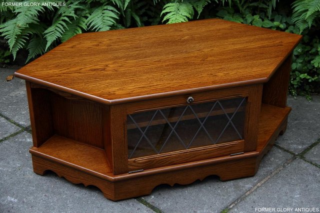 Image 52 of OLD CHARM STYLE OAK CORNER TV HI FI DVD CABINET TABLE STAND