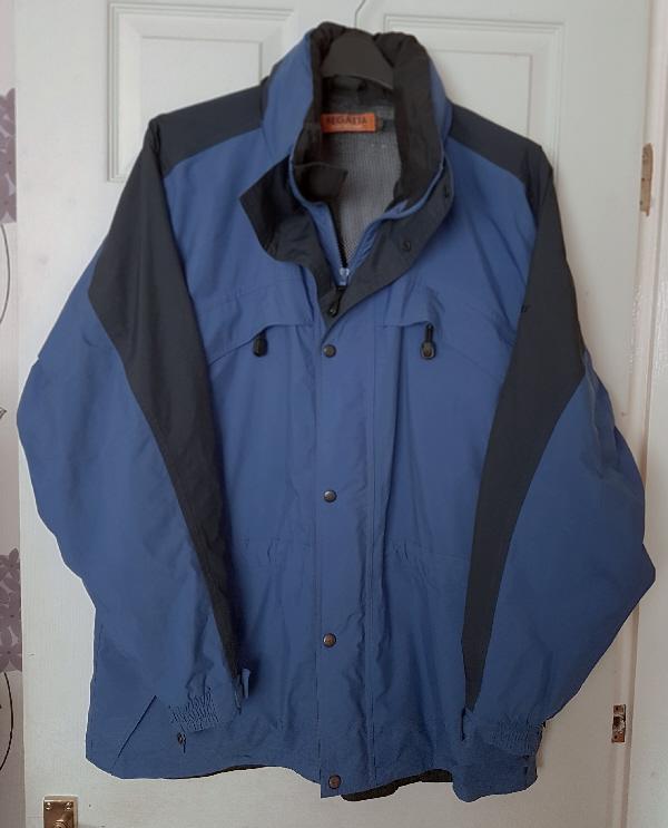 Preview of the first image of Mens Blue/Navy Outdoor Coat By Regatta - Sz XL  B3.