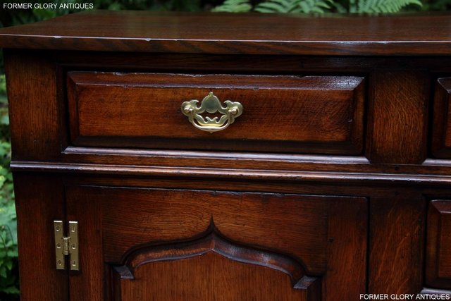 Image 78 of TITCHMARSH AND GOODWIN OAK DRESSER BASE SIDEBOARD HALL TABLE