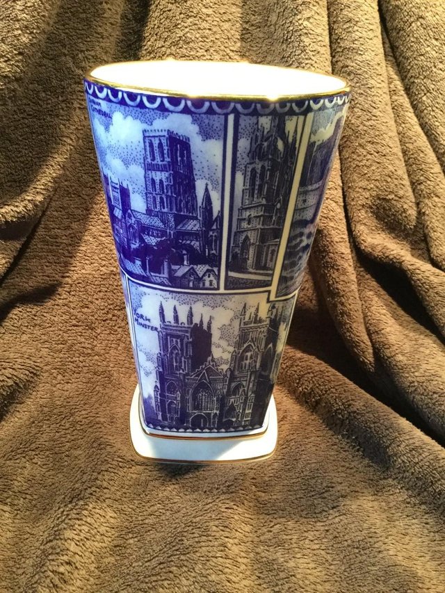 Image 3 of Ringtons Tea "Landmarks Vase" made by "Wade"