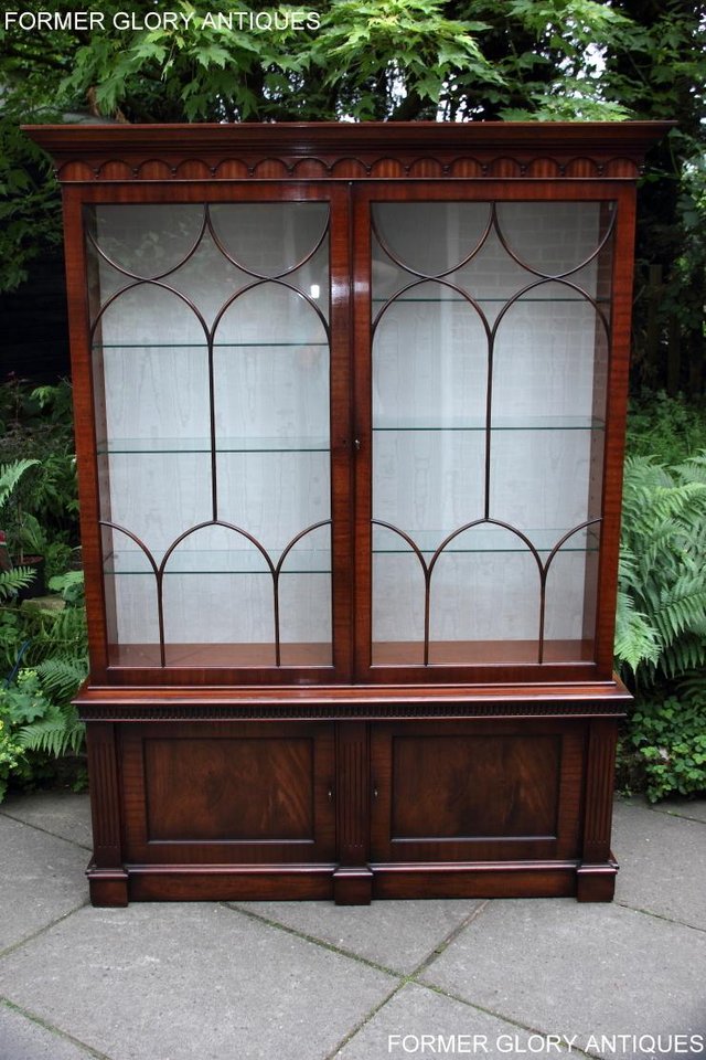 Image 16 of BEVAN FUNNELL STYLE MAHOGANY CHINA DISPLAY CABINET SHELVES