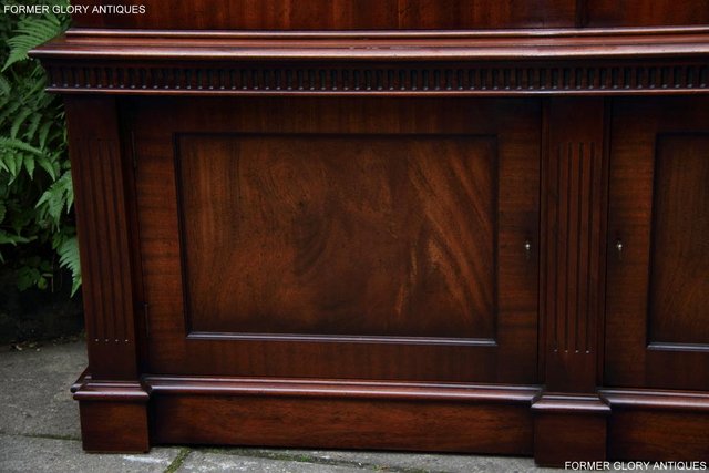 Image 37 of BEVAN FUNNELL STYLE MAHOGANY CHINA DISPLAY CABINET SHELVES