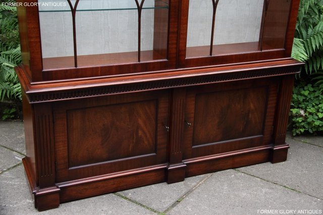 Image 39 of BEVAN FUNNELL STYLE MAHOGANY CHINA DISPLAY CABINET SHELVES