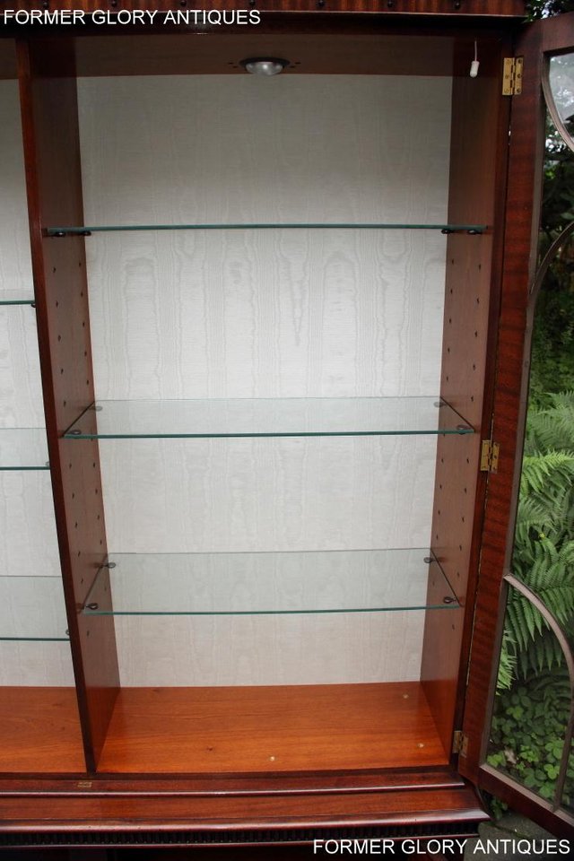 Image 41 of BEVAN FUNNELL STYLE MAHOGANY CHINA DISPLAY CABINET SHELVES
