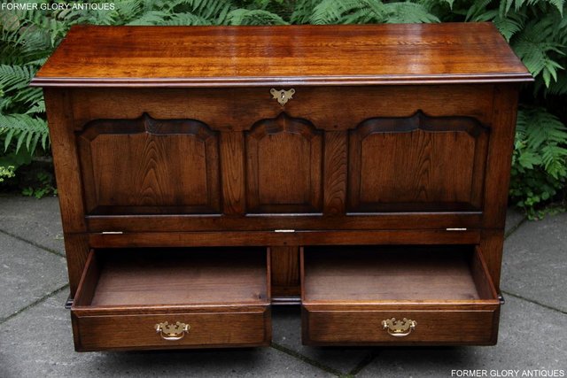 Image 27 of TITCHMARSH GOODWIN STYLE OAK BLANKET DOWER CHEST TV STAND