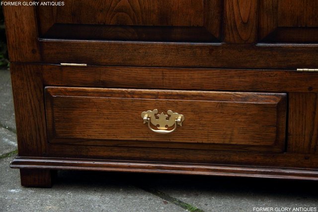 Image 47 of TITCHMARSH GOODWIN STYLE OAK BLANKET DOWER CHEST TV STAND