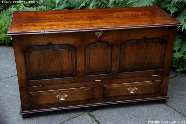 Image 65 of TITCHMARSH GOODWIN STYLE OAK BLANKET DOWER CHEST TV STAND