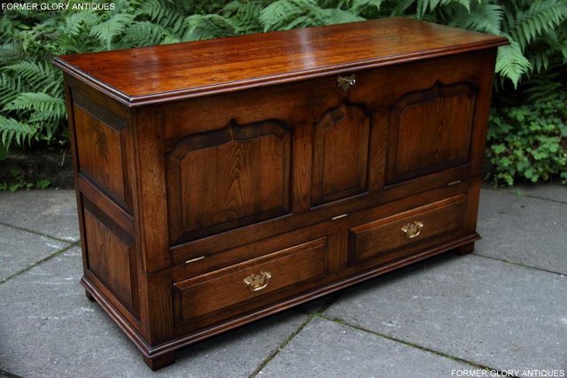 Image 68 of TITCHMARSH GOODWIN STYLE OAK BLANKET DOWER CHEST TV STAND