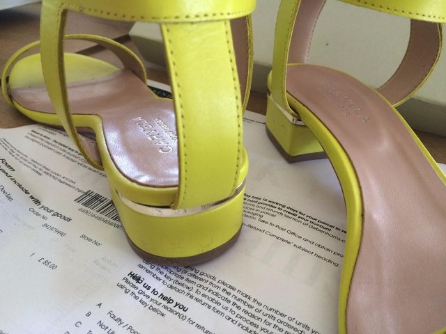 Preview of the first image of Carvela Lime Sandals. Size 6..