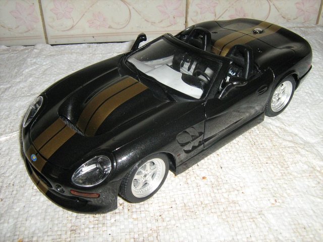 Preview of the first image of SHELBY SERIES 1 DIE CAST 1:18 SCALE CAR.