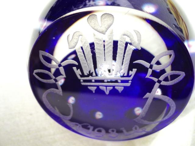 Image 4 of Selkirk Glass Royal Wedding Paperweight... rare