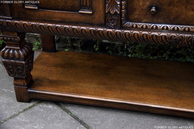 Image 39 of A TITCHMARSH GOODWIN STYLE OAK DRESSER BASE SIDEBOARD TABLE