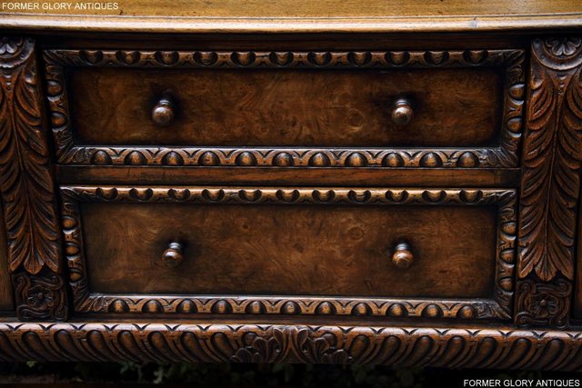 Image 83 of A TITCHMARSH GOODWIN STYLE OAK DRESSER BASE SIDEBOARD TABLE