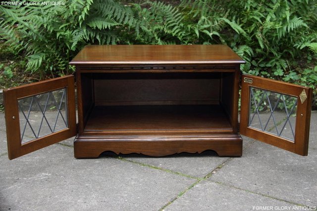 Image 7 of AN OLD CHARM LIGHT OAK HI FI DVD CD TV CABINET STAND TABLE