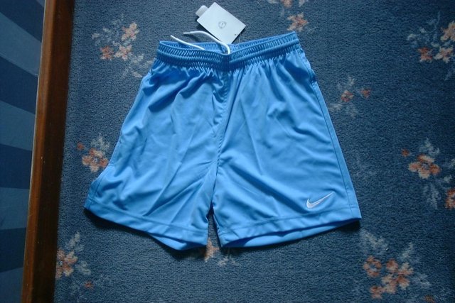 Preview of the first image of football shorts NIKE (new).