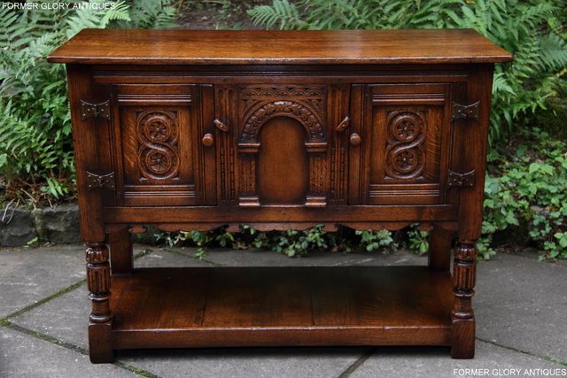 Preview of the first image of TITCHMARSH & GOODWIN OAK DRESSER BASE SIDEBOARD HALL TABLE.