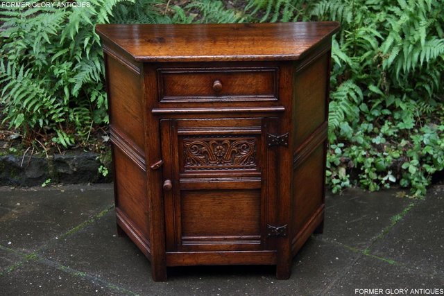 Preview of the first image of TITCHMARSH & GOODWIN OAK CANTED CABINET HALL TABLE SIDEBOARD.
