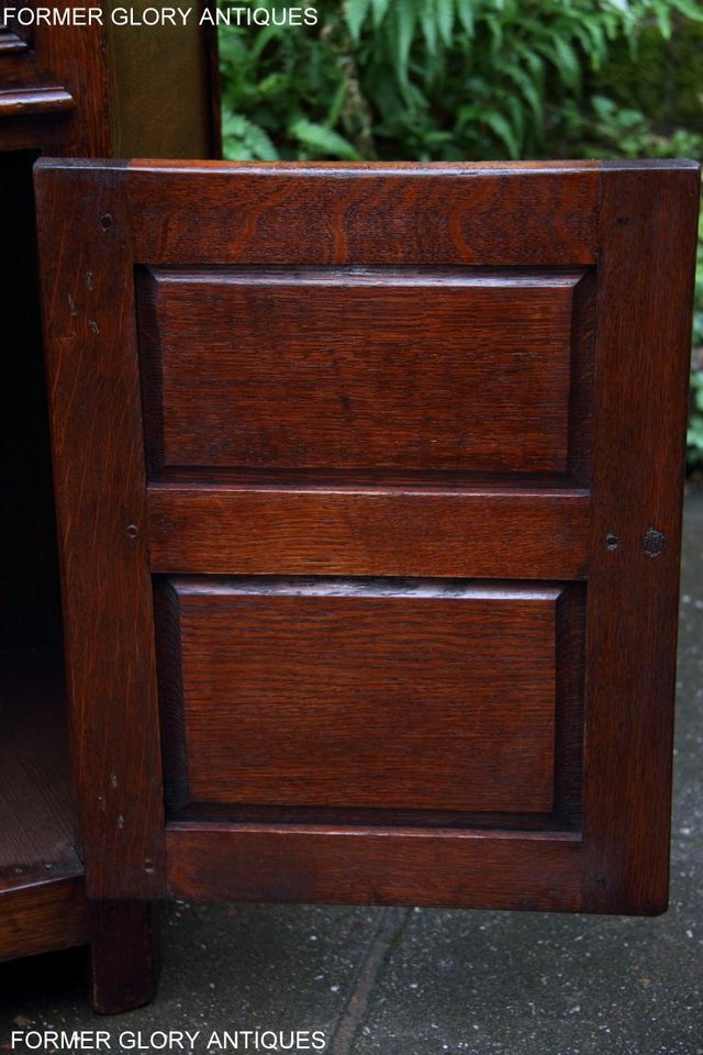 Image 19 of TITCHMARSH & GOODWIN OAK CANTED CABINET HALL TABLE SIDEBOARD