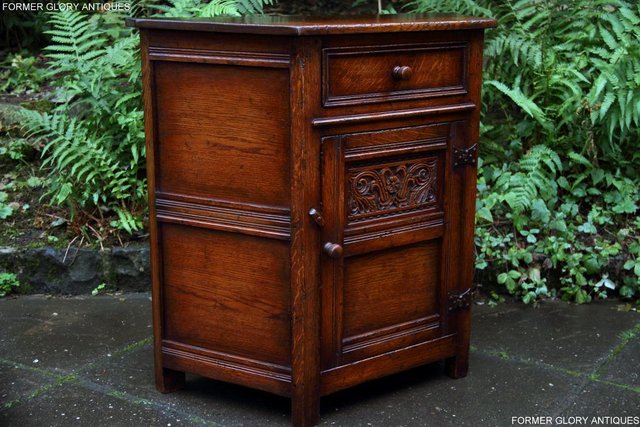 Image 41 of TITCHMARSH & GOODWIN OAK CANTED CABINET HALL TABLE SIDEBOARD