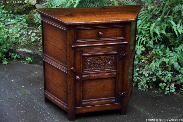 Image 55 of TITCHMARSH & GOODWIN OAK CANTED CABINET HALL TABLE SIDEBOARD