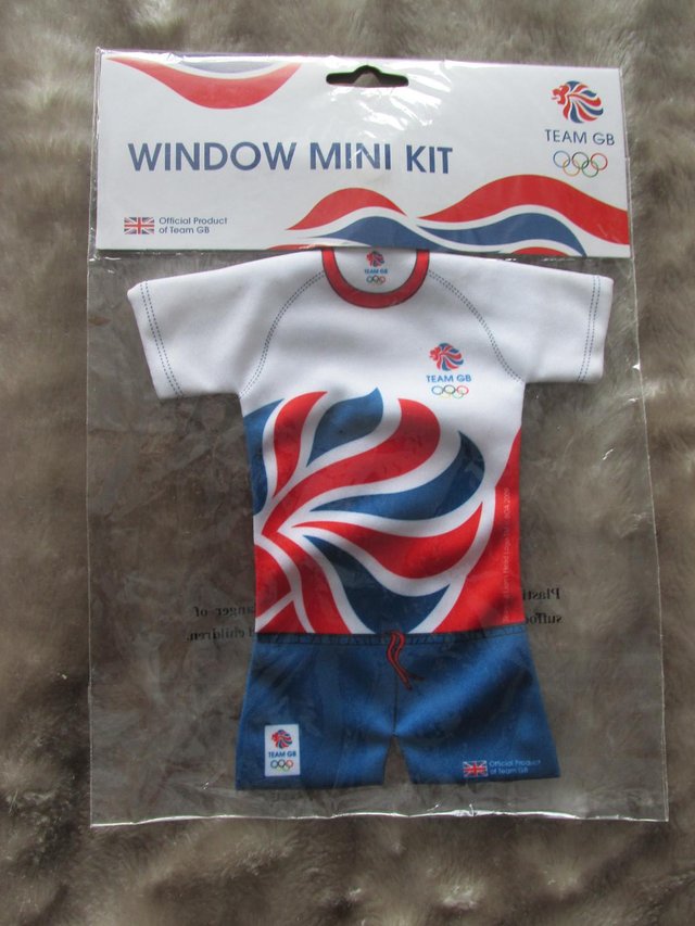 Preview of the first image of OLYMPICS 2012 LONDON MINI TEAM KIT (WINDOW HANGING) BRAND NE.
