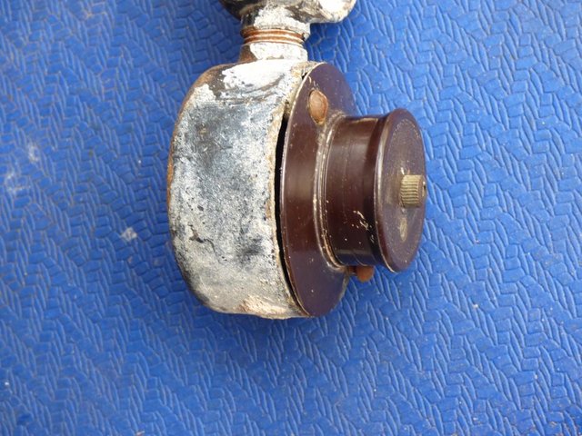 Image 2 of wylex bakelite clock connector