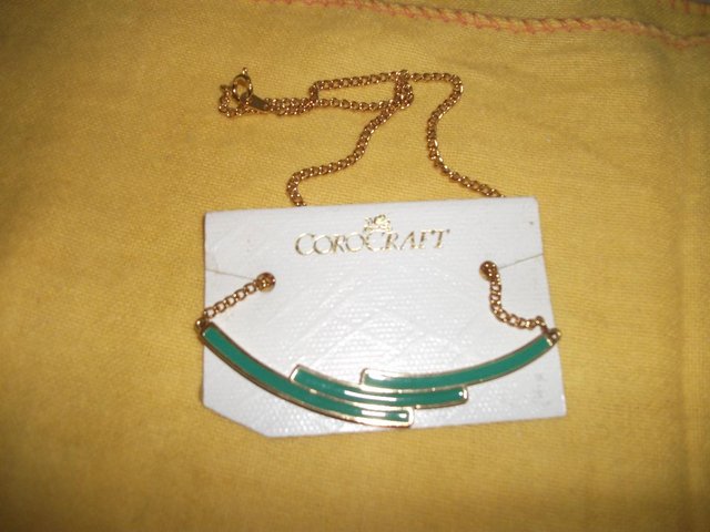Preview of the first image of COROCRAFT NECKLACE.