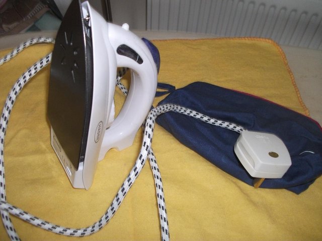 Preview of the first image of NEW STEAM/DRY (CRAFT)TRAVEL IRON.