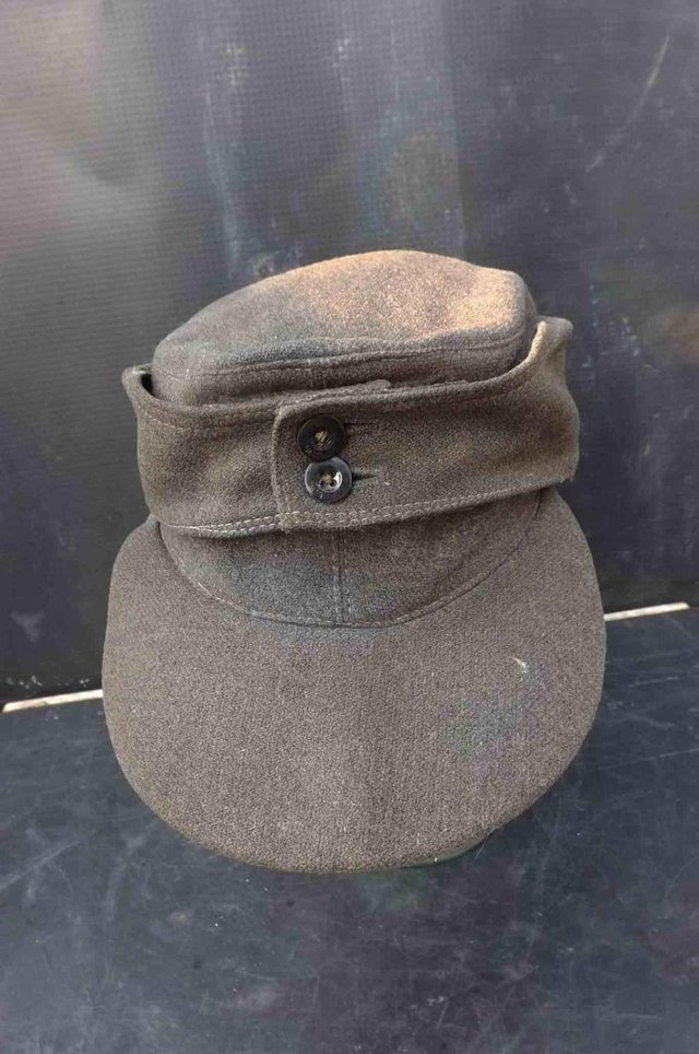 Preview of the first image of 2ww German military soft hat.