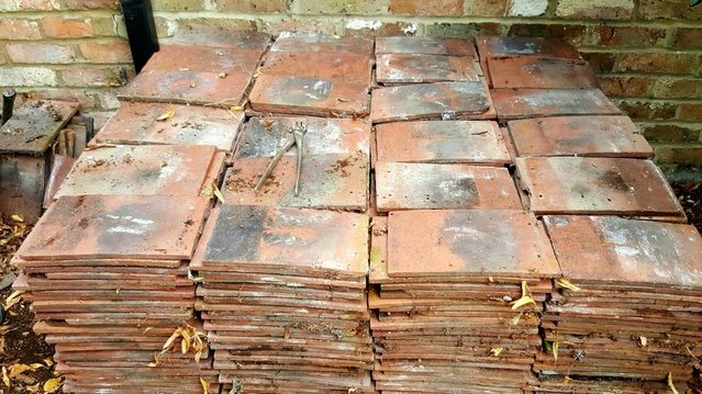 Preview of the first image of Second hand Acme roof tiles.