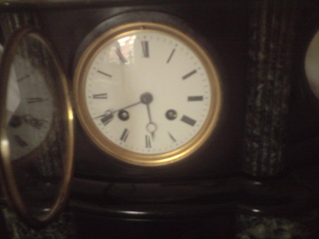Preview of the first image of Clock (antique).