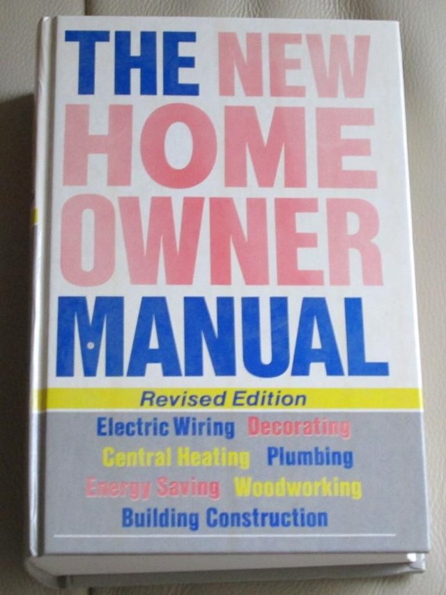 Preview of the first image of Hardback book - THE NEW HOME OWNER MANUAL - 880 pages g.c..