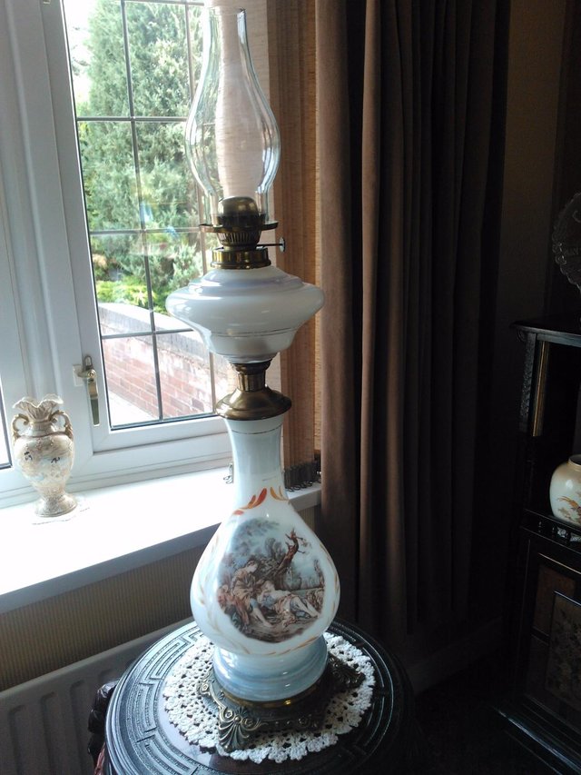 Image 2 of early 1900's oil lamp