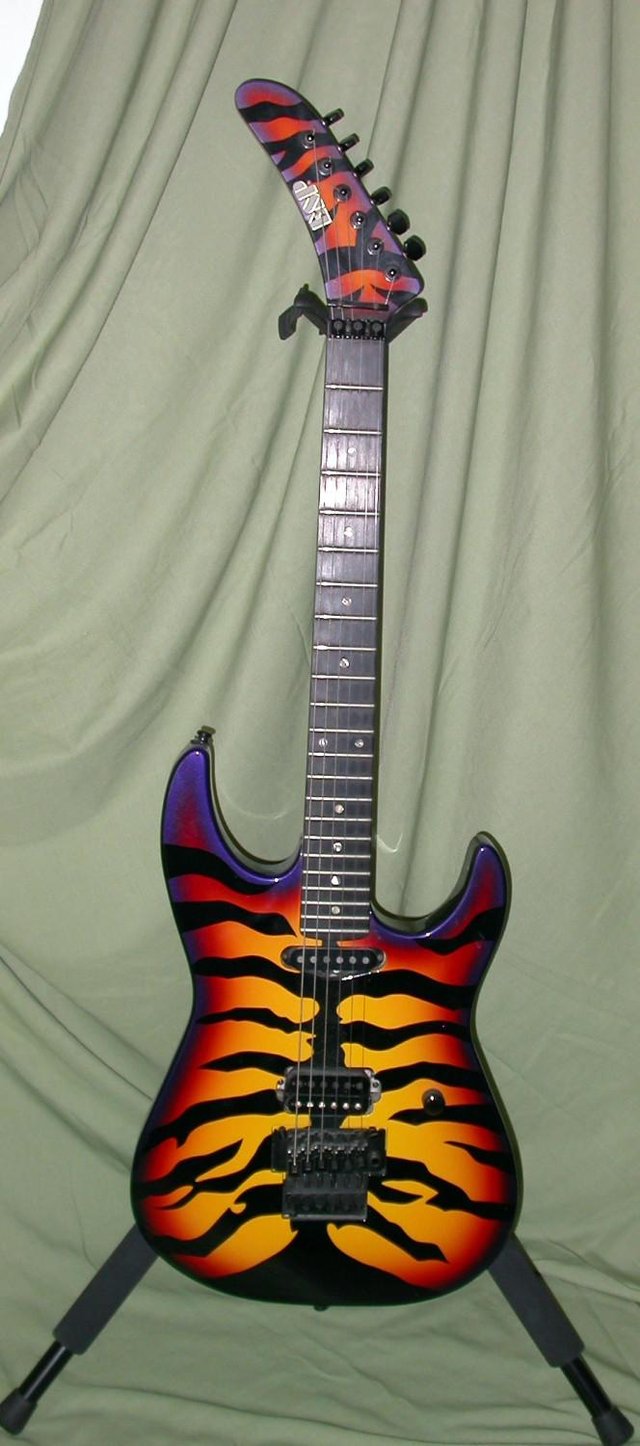 Preview of the first image of ESP CUSTOM SHOP SUNBURST TIGER george lynch . RARE VERSION.