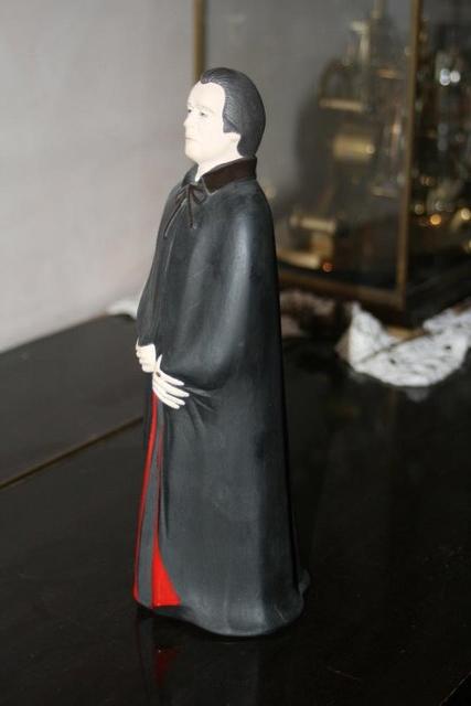 Image 2 of Wade Dracula Figurine