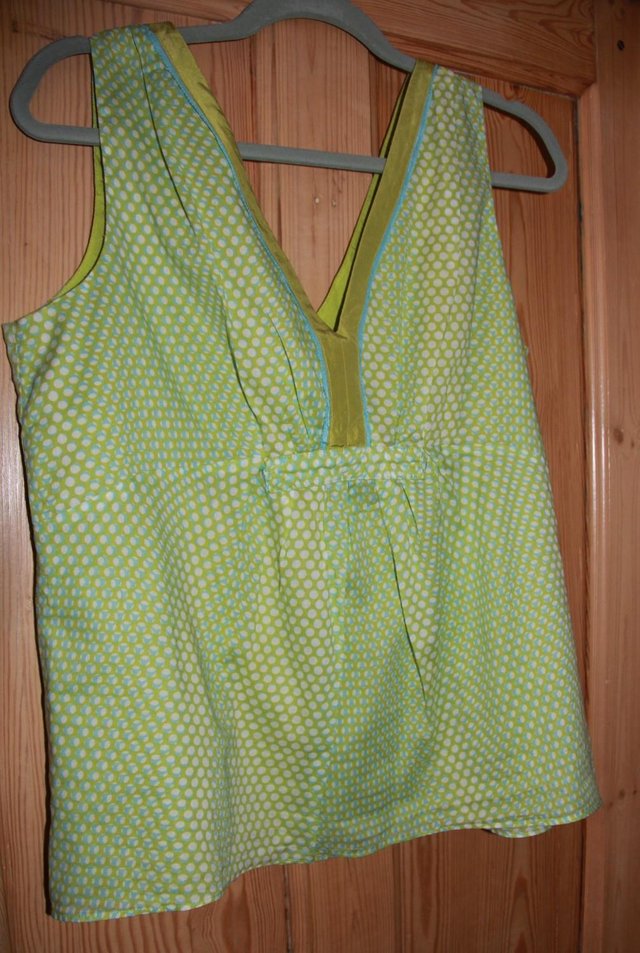 Preview of the first image of Monsoon Green Cotton Top Size 16.