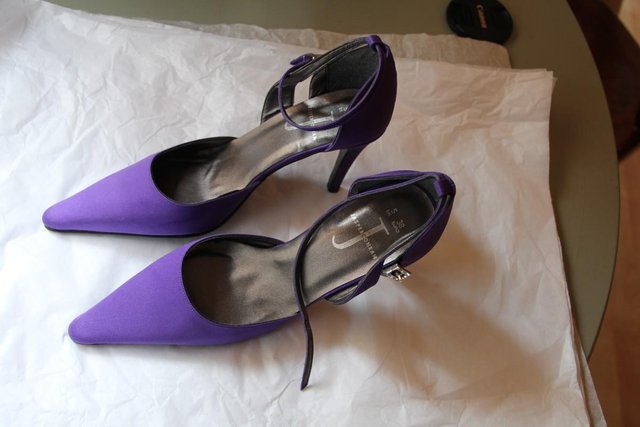 Preview of the first image of Jasper Conran Purple Satin Shoes – Size 5 / 38.