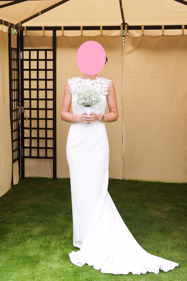Preview of the first image of Diane Harbridge wedding dress.