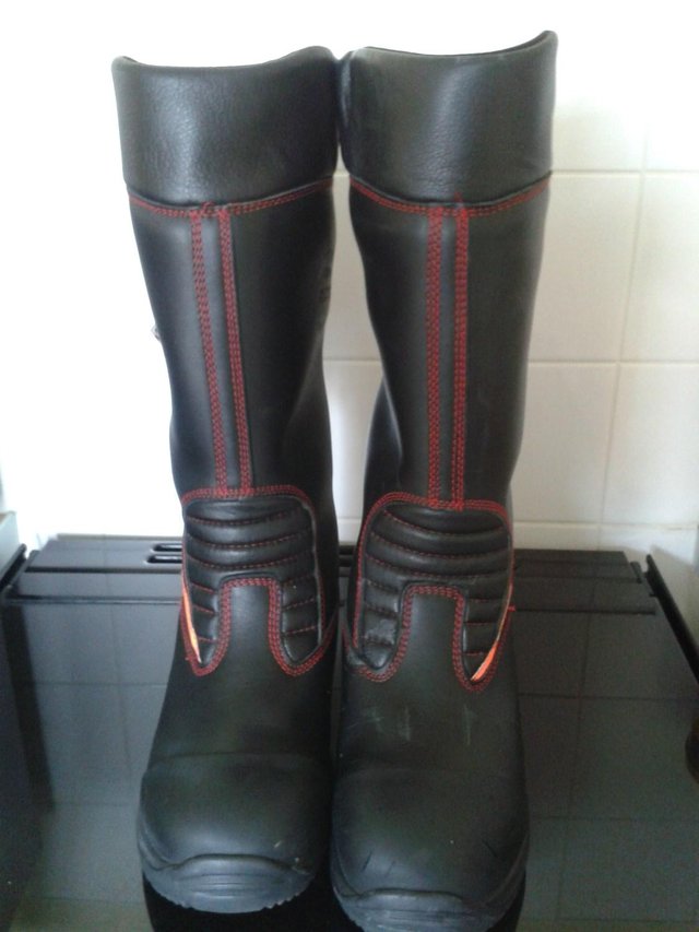 Preview of the first image of Jolly leather firefighter/rigger boots Ladies size 6 Euro 39.