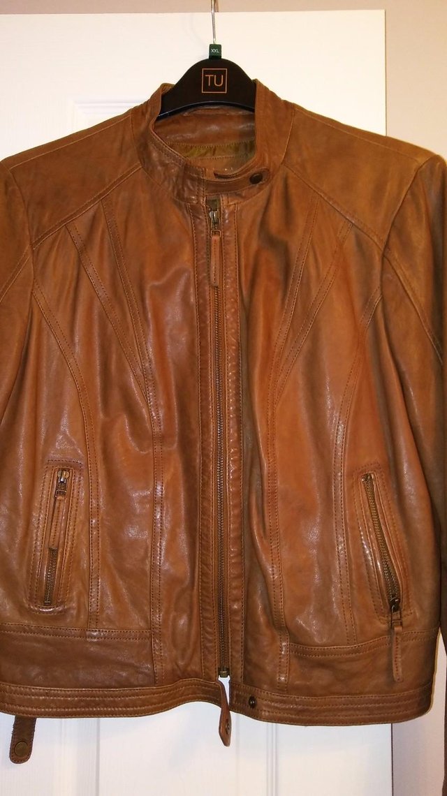 Image 2 of Ladies Leather Jacket.