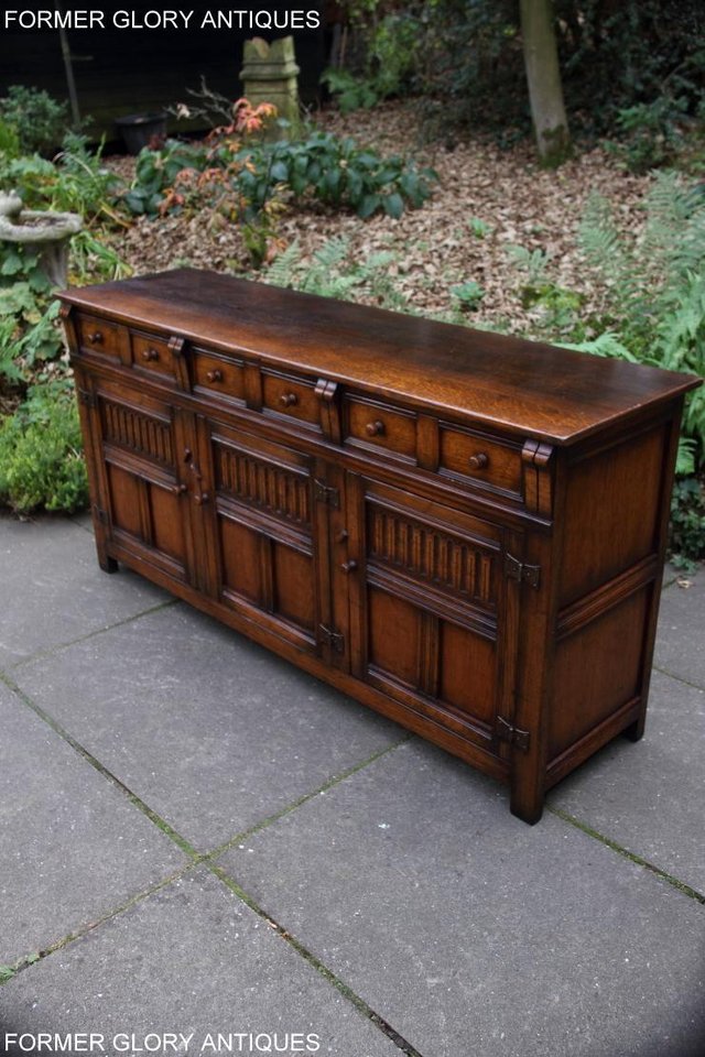 Image 12 of A TITCHMARSH & GOODWIN OAK DRESSER BASE SIDEBOARD HALL TABLE