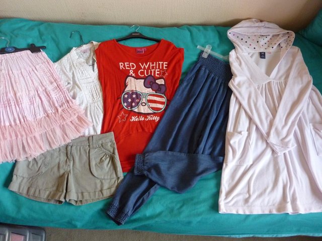 Preview of the first image of Bundle of Girl's Clothes - Age 10-11.