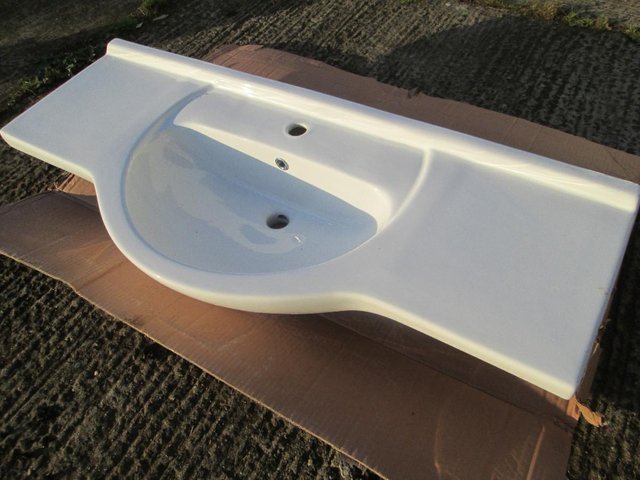 Image 2 of 1200mm vanity Basin only