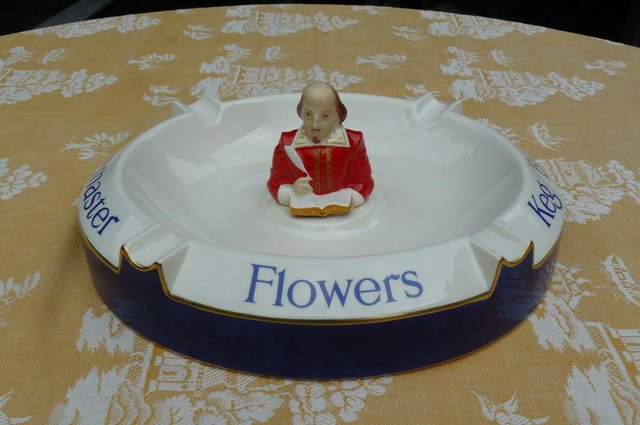 Preview of the first image of William Shakespeare large ashtray by Carlton Ware..