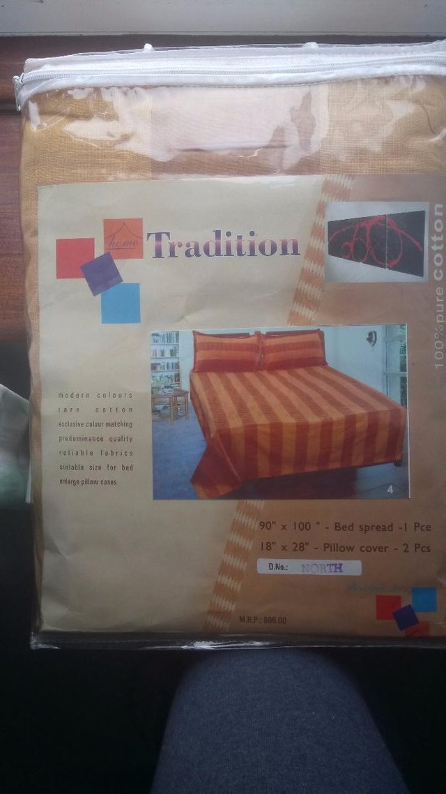 Image 2 of Double Bedspread and Pillow Cases